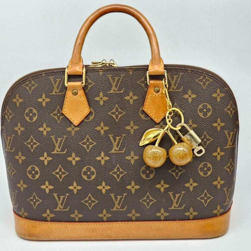 Louis Vuitton Authentic Gold Padlock 🔑 Key + Stylish Bag Unbranded Cherry Charm - Picture 3 of 7